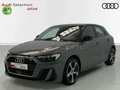 Usado Audi A1 Sportback 110 CV (80 kW) 2023 Gris / plata Utilitario