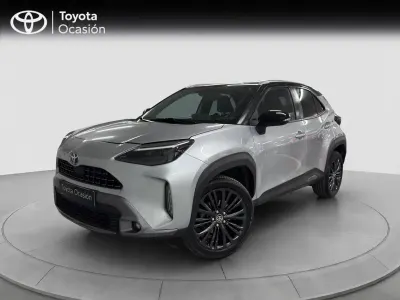 Usado Toyota Yaris 116 CV (85 kW) 2022 Bit gris àgata Utilitario