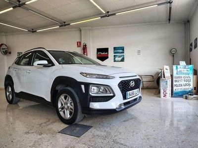 Usado Hyundai Kona Style 120 CV (88 kW) 2020 Blanco SUV