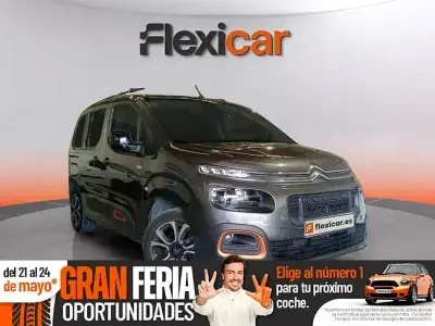 Usado Citroën Berlingo Shine 102 CV (75 kW) 2021 Gris Monovolumen