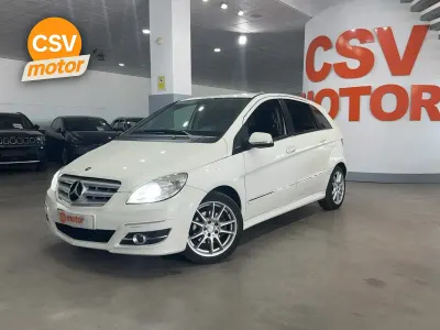 Usado Mercedes B180 109 CV (80 kW) 2008 Blanco Monovolumen