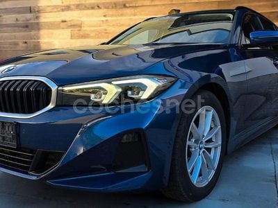 Usado BMW 318 150 CV (110 kW) 2023 Azul Familiar