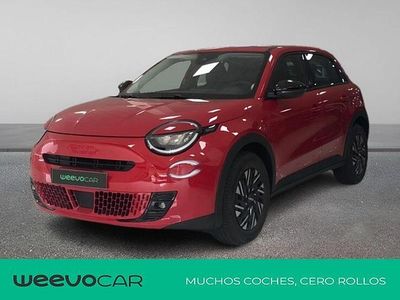 Rojo Nuevo 2025 Fiat 600 Red SUV | 27.790 € (Caro)