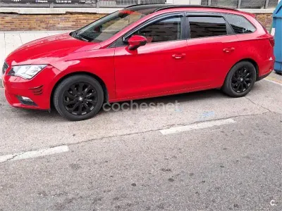 Usado Seat Leon ST Ecomotive 110 CV (80 kW) 2015 Rojo Familiar