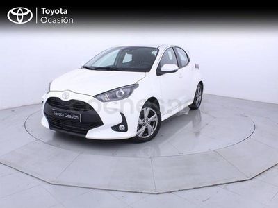 Usado Toyota Yaris Hybrid Active 116 CV (85 kW) 2025 Blanco Berlina