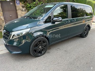 Negro Usado 2022 Mercedes V300 Avantgarde Monovolumen | 53.500 €