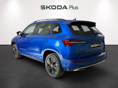 Azul Usado 2025 Skoda Karoq SportLine SUV | 36.490 €