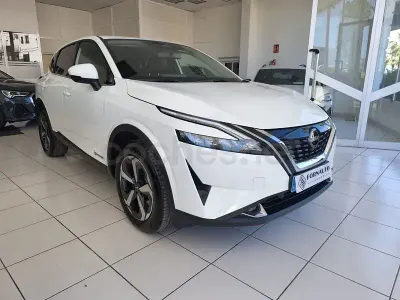 Begagnad Nissan Qashqai N-Connecta 190 HK (139 kW) 2023 Vit SUV