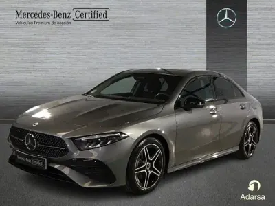 Usado Mercedes A180 136 CV (100 kW) 2025 Gris montaña