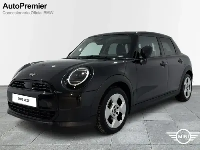 Usado Mini Cooper Essential 156 CV (114 kW) 2024 Negro Utilitario