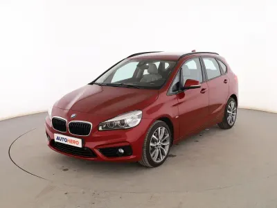 Usado BMW 218 Active Tourer Sport Line 150 CV (110 kW) 2016 Rojo Monovolumen