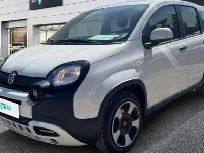 Usado Fiat Panda Cross Cross 69 CV (50 kW) 2023 Blanco Utilitario