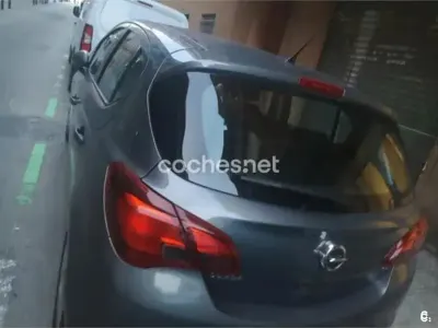 Usado Opel Corsa Selective 75 CV (55 kW) 2015 Gris / plata Utilitario