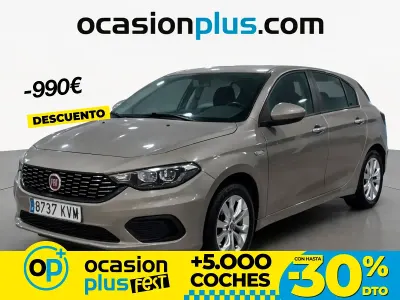 Usado Fiat Tipo Easy 95 CV (69 kW) 2019 Beige Berlina