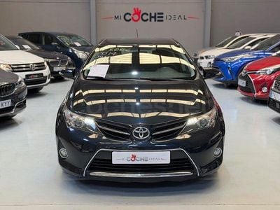 Usado Toyota Auris 90 CV (66 kW) 2014 Azul Berlina