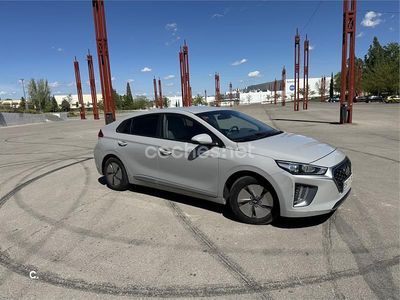 Usado Hyundai Ioniq 141 CV (103 kW) 2021 Beige Utilitario