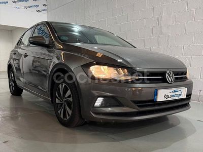 Gris / plata Usado 2021 VW Polo Advance Berlina | 15.990 € (Precio justo)