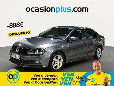 Usado VW Jetta Advance 110 CV (80 kW) 2016 Gris Berlina