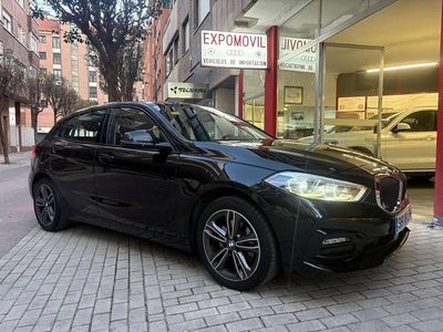 Begagnad BMW 118 Executive 136 HK (100 kW) 2020 Svart Halvkombi