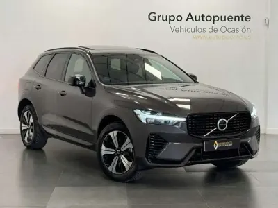 Käytetty Volvo XC60 Plus 351 HP (258 kW) 2024 Harmaa Katumaasturi