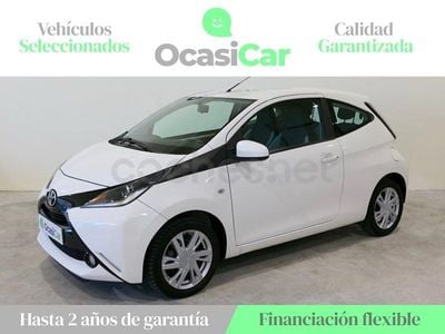 Usado Toyota Aygo X-play 69 CV (50 kW) 2017 Blanco Utilitario