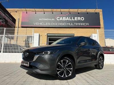 Käytetty Mazda CX-5 Center-Line 165 HP (121 kW) 2025 Harmaa Katumaasturi