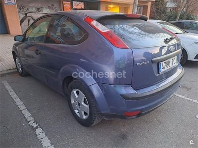 Usado Ford Focus Trend 109 CV (80 kW) 2006 Azul Berlina
