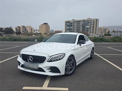 Usado Mercedes C220 194 CV (142 kW) 2019 Blanco Coupe