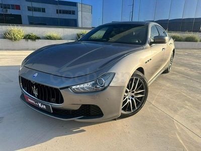 Usado Maserati Ghibli 275 CV (202 kW) 2015 Gris / plata Berlina