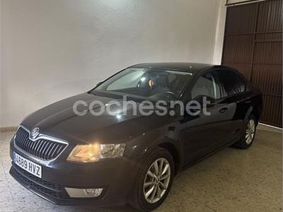 Negro Usado 2014 Skoda Octavia Ambition Familiar | 8400 € (Un poco caro)