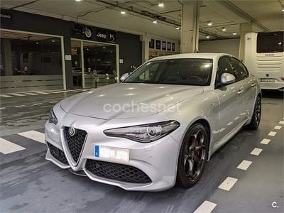 Usado Alfa Romeo Giulia Veloce 210 CV (154 kW) 2017 Gris / plata Berlina