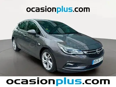 Usado Opel Astra Dynamic 110 CV (80 kW) 2016 Gris / plata Berlina