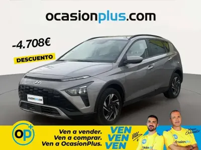 Usado Hyundai Bayon 84 CV (61 kW) 2022 Gris SUV