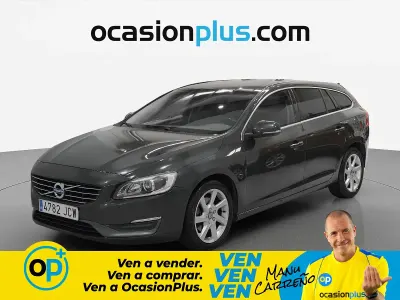 Usado Volvo V60 Momentum 136 CV (100 kW) 2015 Gris Familiar