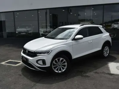 Usado VW T-Roc Life 116 CV (85 kW) 2023 Blanco SUV