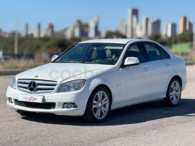Usado Mercedes C220 Avantgarde 170 CV (125 kW) 2008 Blanco Berlina
