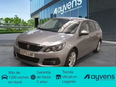 Usado Peugeot 308 Active 130 CV (95 kW) 2021 Gris Familiar