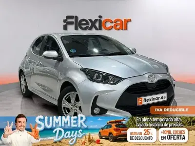 Usado Toyota Yaris Active 116 CV (85 kW) 2025 Gris Utilitario