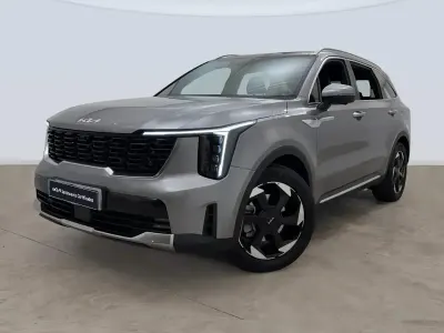Usado Kia Sorento Premium 215 CV (158 kW) 2025 Gris SUV