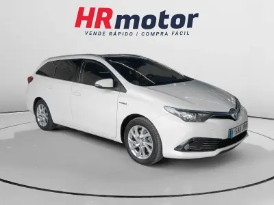 Usado Toyota Auris Hybrid