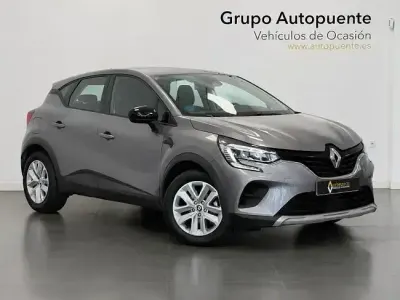 Usado Renault Captur Evolution 145 CV (106 kW) 2022 Gris / plata SUV