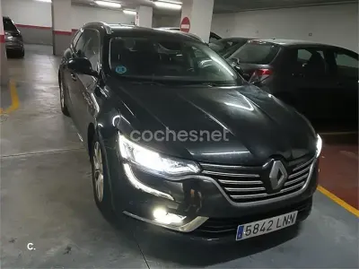 Usado Renault Talisman LIMITED 160 CV (117 kW) 2021 Negro Familiar