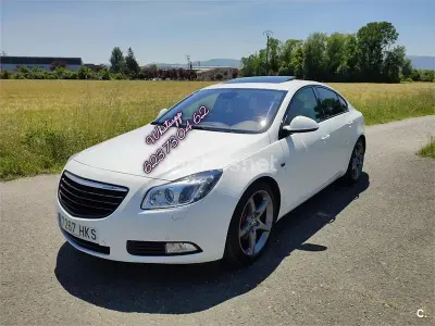 Usado Opel Insignia Edition 110 CV (80 kW) 2012 Blanco Berlina