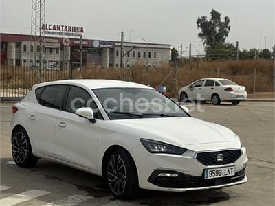 Blanco Usado 2021 Seat Leon Reference Berlina | 12.500 € (Precio justo)