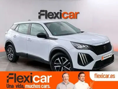 Usado Peugeot 2008 Active 102 CV (75 kW) 2023 Blanco SUV
