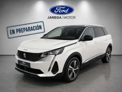 Usado Peugeot 5008 GT 129 CV (94 kW) 2021 Blanco SUV