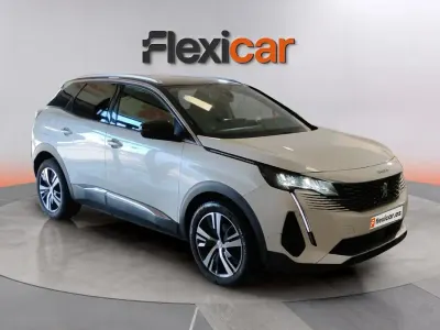 Usado Peugeot 3008 Allure 131 CV (96 kW) 2021 Blanco SUV