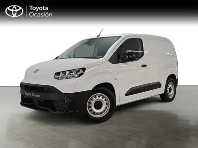 Używany Toyota Proace City Active 100 kW (136 KM) 2025 Biały Minivan