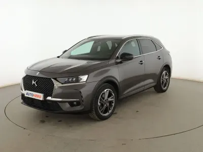 Usado DS Automobiles DS7 Crossback So Chic 130 CV (95 kW) 2021 Gris SUV