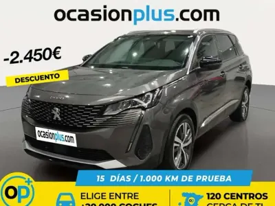 Usado Peugeot 5008 Allure 131 CV (96 kW) 2024 Plateado SUV